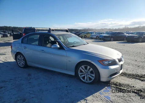 2006 BMW 325 I z USA, uszkodzony, nr VIN WBAVB13596PT07239